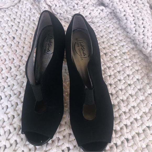 Life Stride Simply Comfort black suede dressy heels - Picture 1 of 8